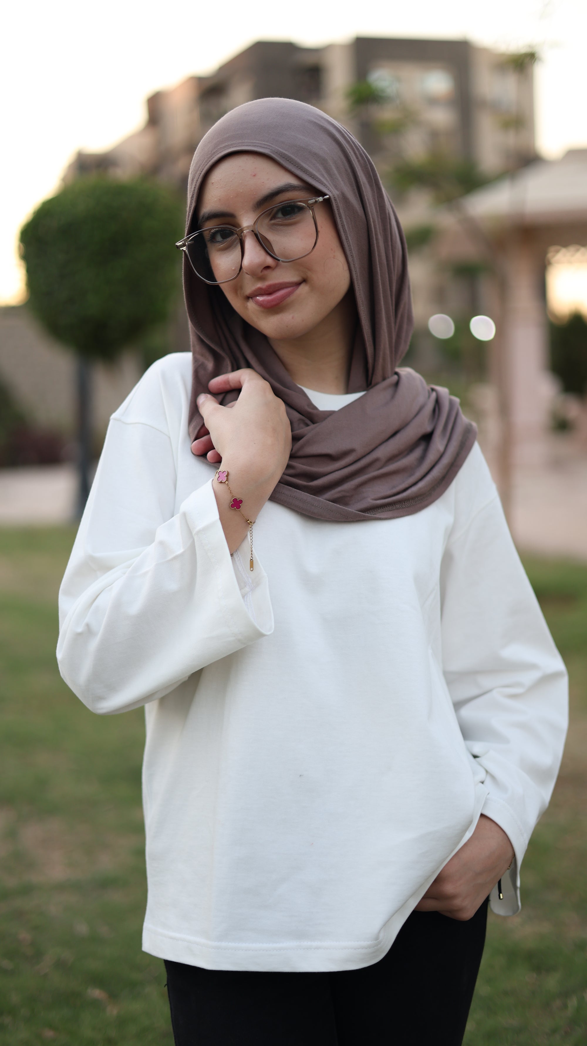 Box-fit, long sleeve T-shirt