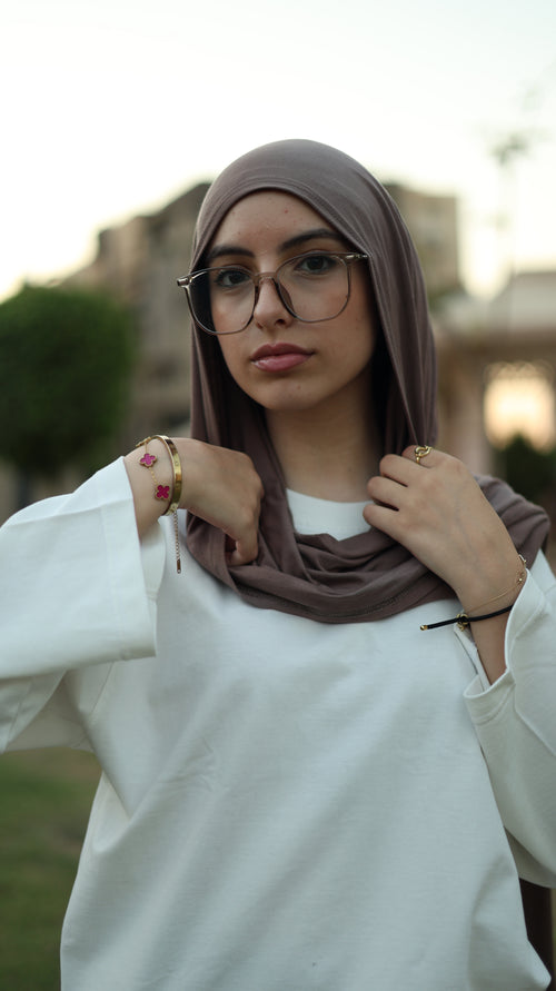 Box-fit, long sleeve T-shirt