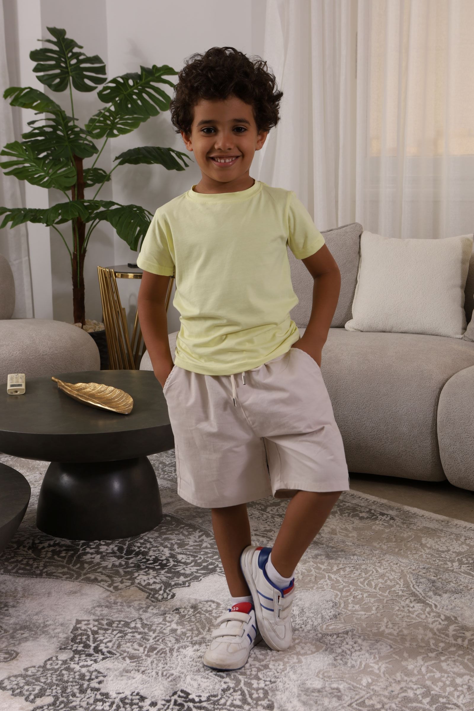 شورت Junior Gabardine من Tito's Wear يُلبس ضمن طقم عائلي متطابق