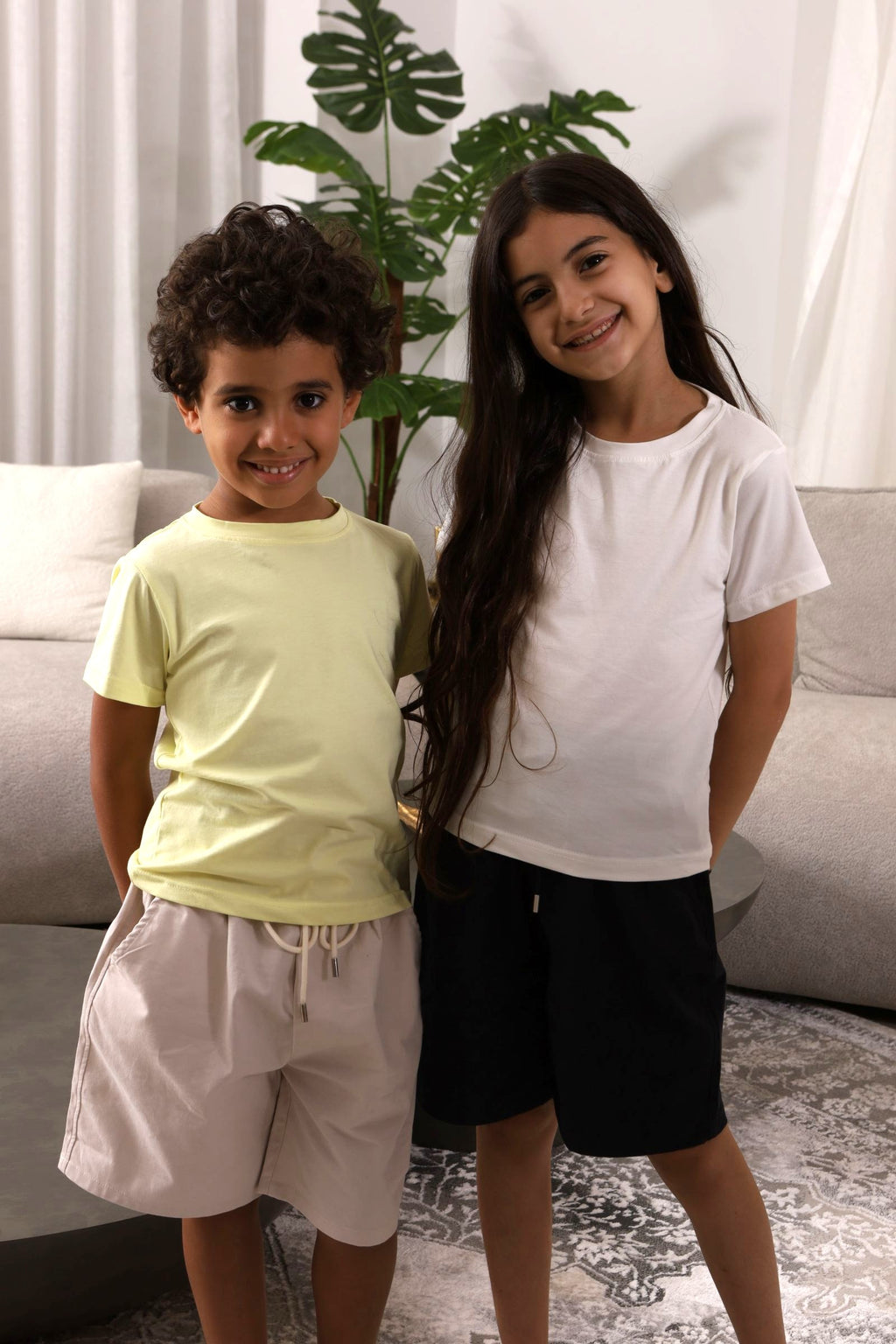 شورت Junior Gabardine من Tito's Wear في مناسبة عائلية