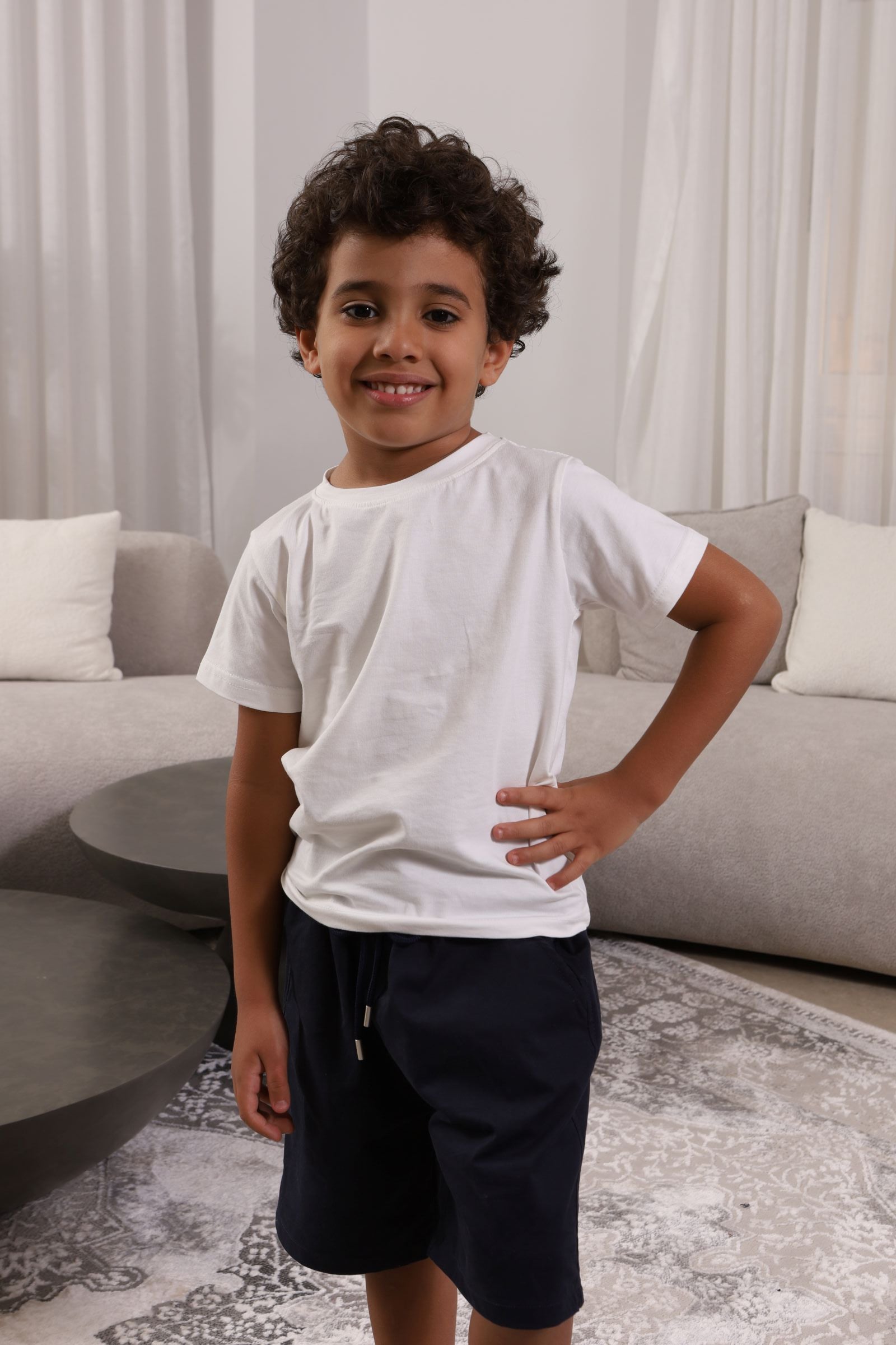 شورت Junior Gabardine من Tito's Wear بلون كحلي، مقاسات 6-8 إلى 10-12
