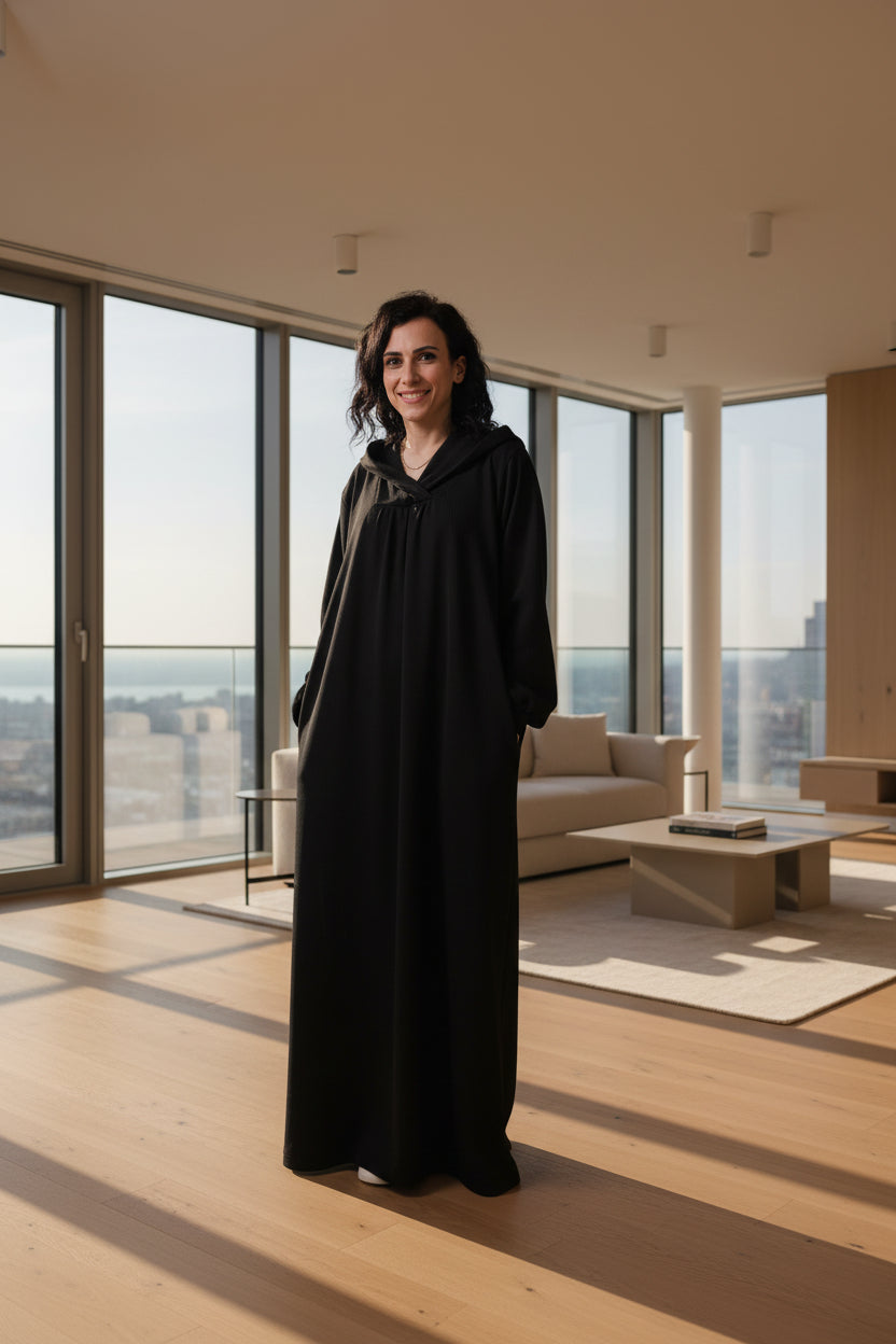 woman wearing a black dress 